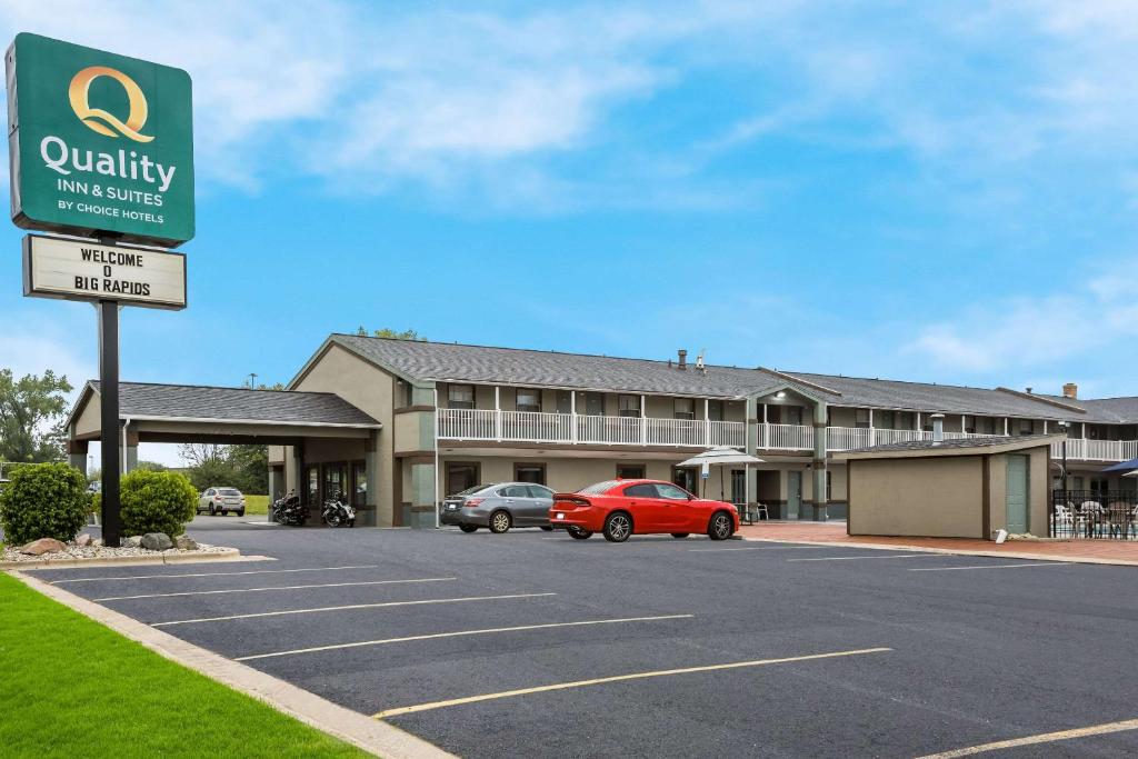 Quality Inn & Suites Big Rapids near University